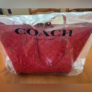 NWOT COACH CITY TOTE